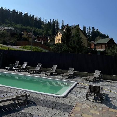 Солодкий Гранат Hotel Slavske Eksteriør billede